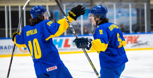 Молодіжна збірна України з хокею з великим рахунком обіграла Естонію у другому турі ЧС-2023