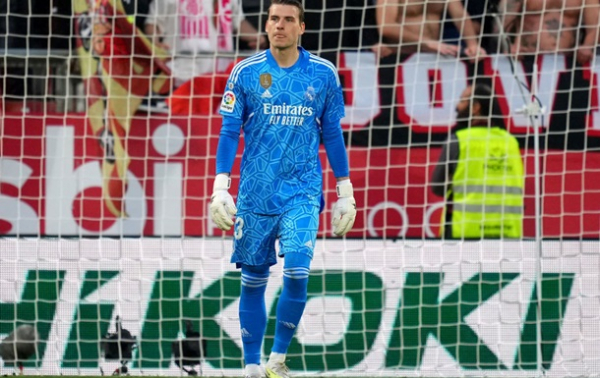 Лунін хоче залишитись у Реалі, утім у Мадриді сумніваються в українці - ЗМІ Лунін хоче залишитись у Реалі, утім у Мадриді сумніваються в українці - ЗМІ