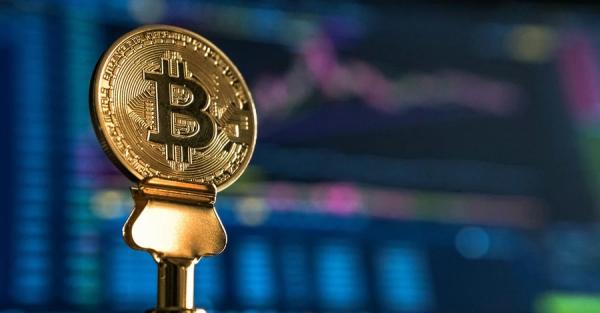 Біткойн вперше перевищив позначку в 111 000 доларів