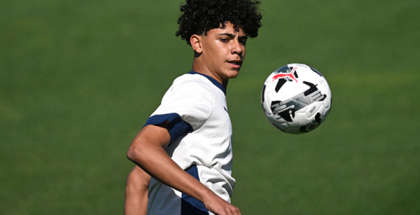 Син Кріштіану Роналду дебютував за збірну Португалії U-16 Син Кріштіану Роналду дебютував за збірну Португалії U-16