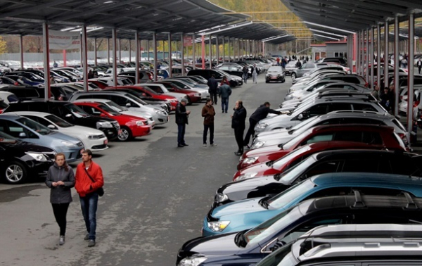 У Росії рекордно подорожчали автомобілі У Росії рекордно подорожчали автомобілі