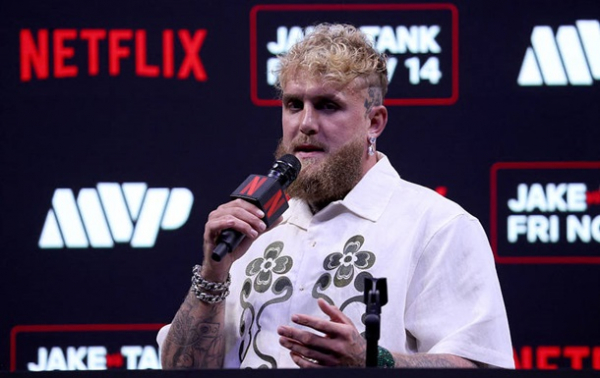 Джейк Пол прокоментував чутки про бій з Джошуа