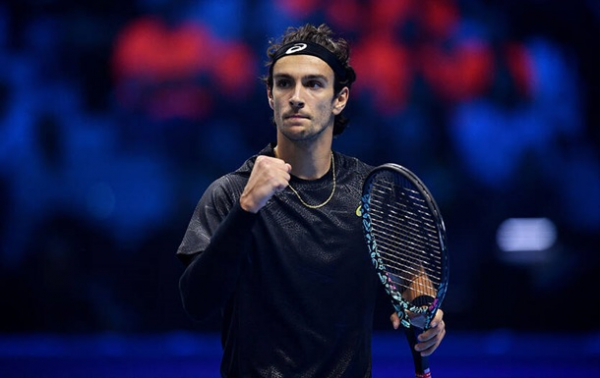 Тенісний марафон: італієць здобув перемогу в напруженому матчі