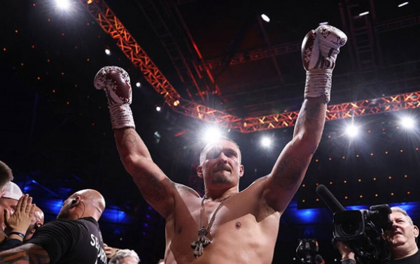 IBF висловила позицію щодо добровільного захисту Усиком титулу WBC