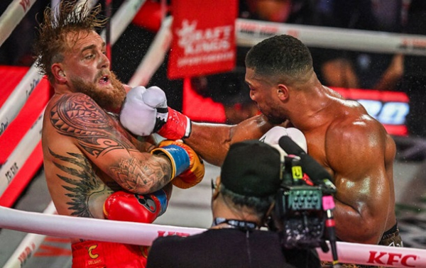 Нокаут Джошуа обернувся тяжкою травмою для Пола