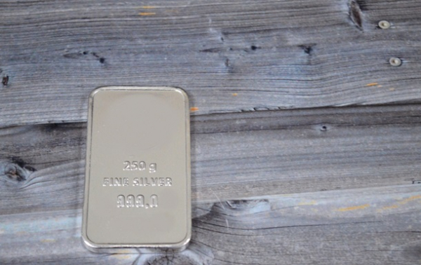 Срібло сягнуло нового максимуму у $80