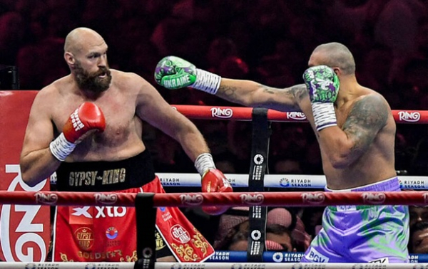 Команда Ф’юрі підтвердила інтерес до трилогії з Усиком