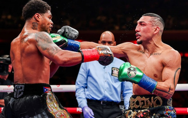 Відео найкращих епізодів бою Стівенсон - Лопес