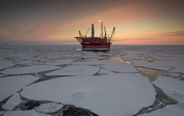 Нафтові компанії Росії змушені скорочувати обсяги буріння - ЗМІ