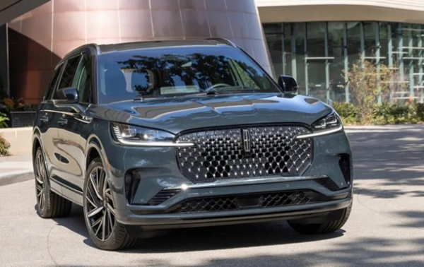 Ford відкликає майже 388 тисяч позашляховиків