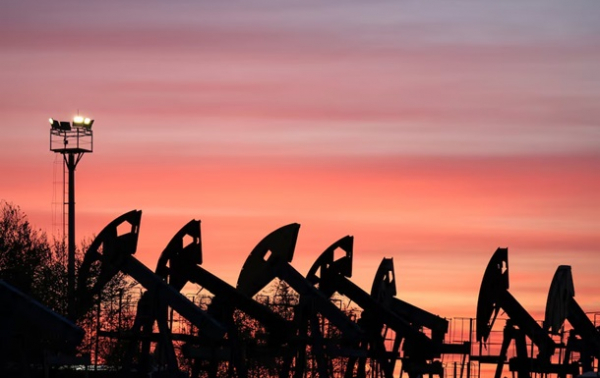 Нафта трохи подешевшала, але Brent за тиждень додала понад 7%