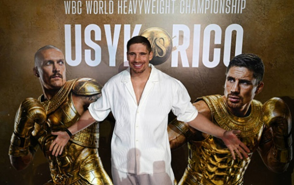 Колишній суперник Усика розповів, що заважає йому перейти в UFC